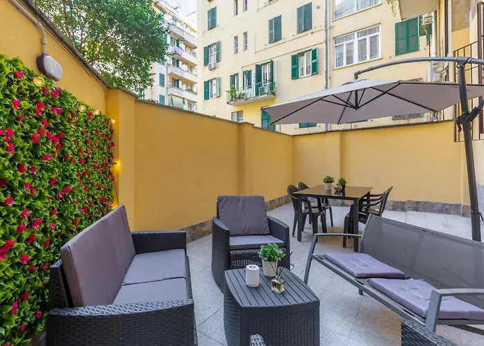 Imperium House - appartamento con giardino privato, 3 minuti da Metro Piazza Bologna, A-C,